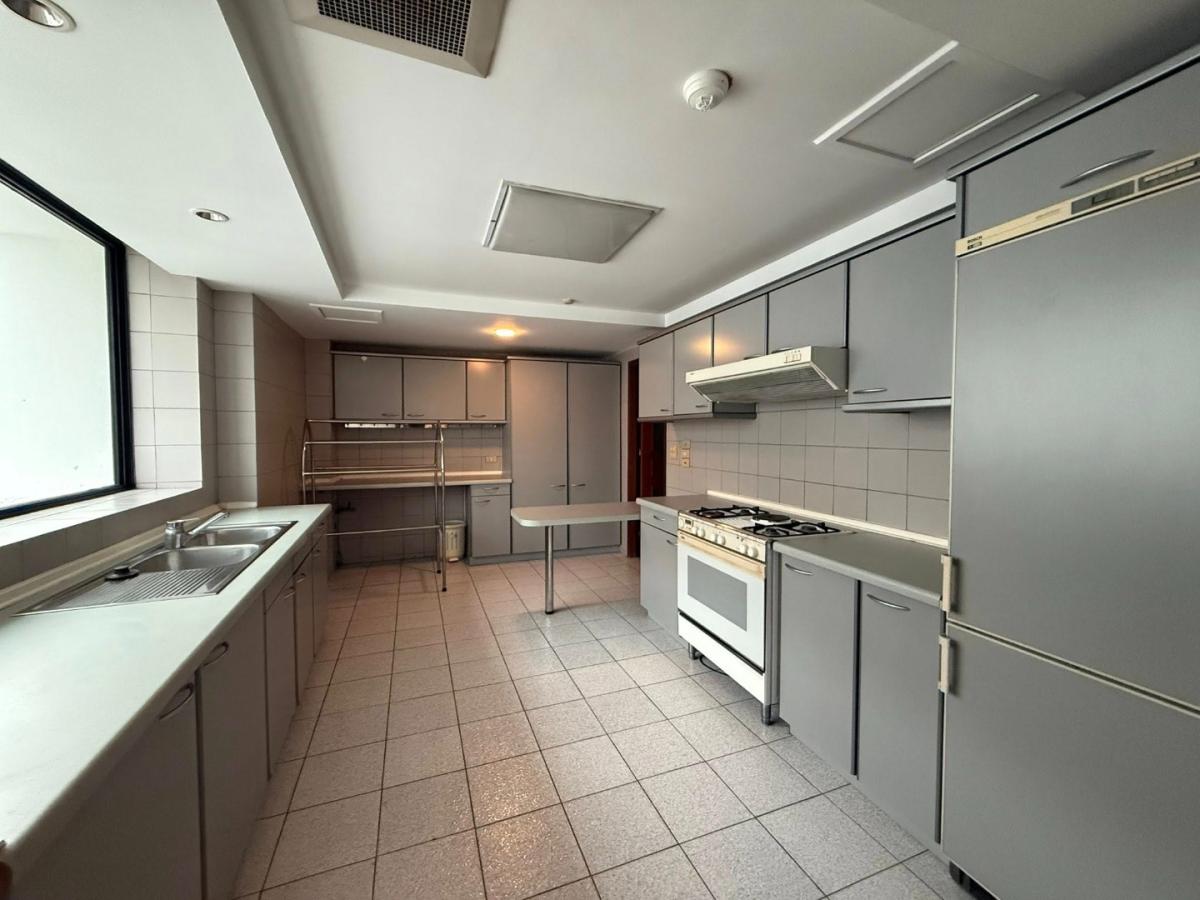 คอนโดเลี้ยงสัตว์ได้ ห้องใหญ่พิเศษ – สุขุมวิท 24