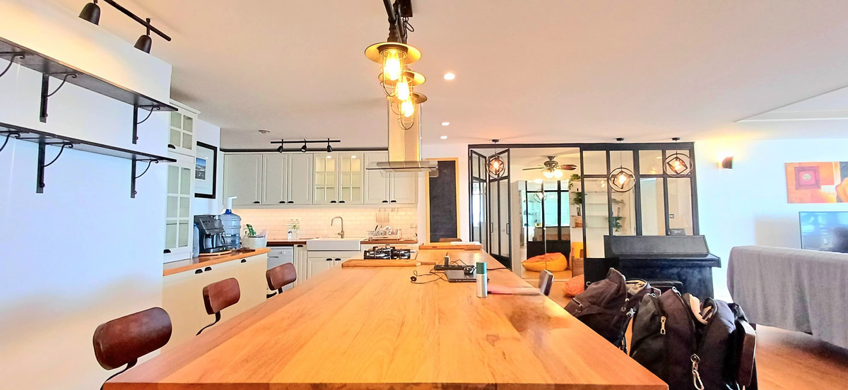 Habitat Condominium (Thonglor Area)