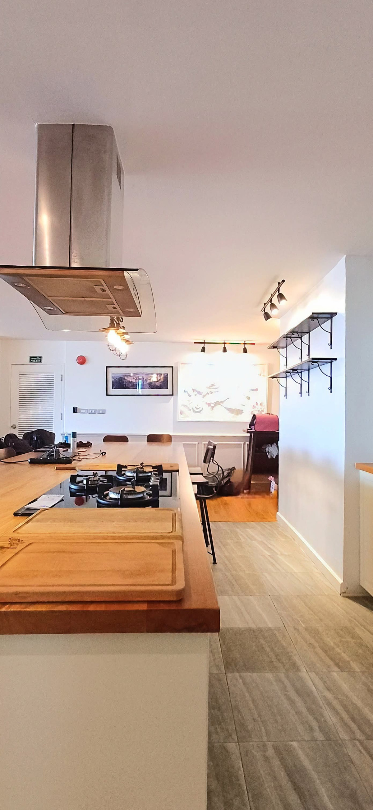 Habitat Condominium (Thonglor Area)