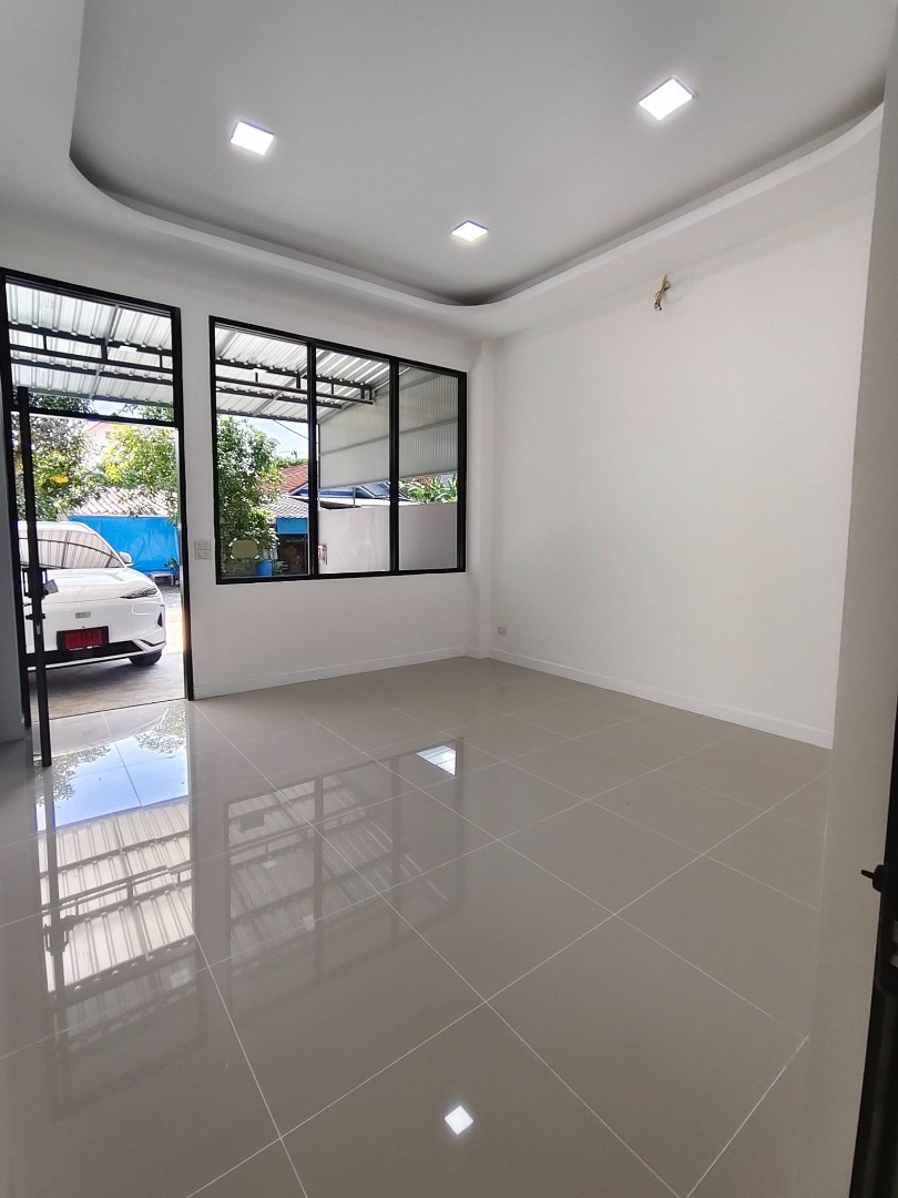 ปล่อยเช่าโกดังพร้อมอยู่ | ออฟฟิศ + โกดัง + ที่พักอาศัย