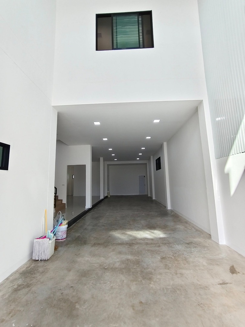 ปล่อยเช่าโกดังพร้อมอยู่ | ออฟฟิศ + โกดัง + ที่พักอาศัย