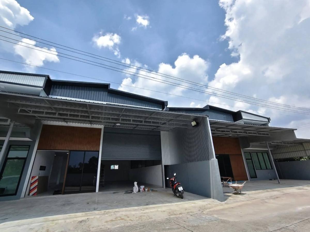 ปล่อยเช่า เดือนละ 55,000 บาท โกดัง All-in-One (ออฟฟิศ+ที่พัก) ลำลูกกาคลอง 4 🏭