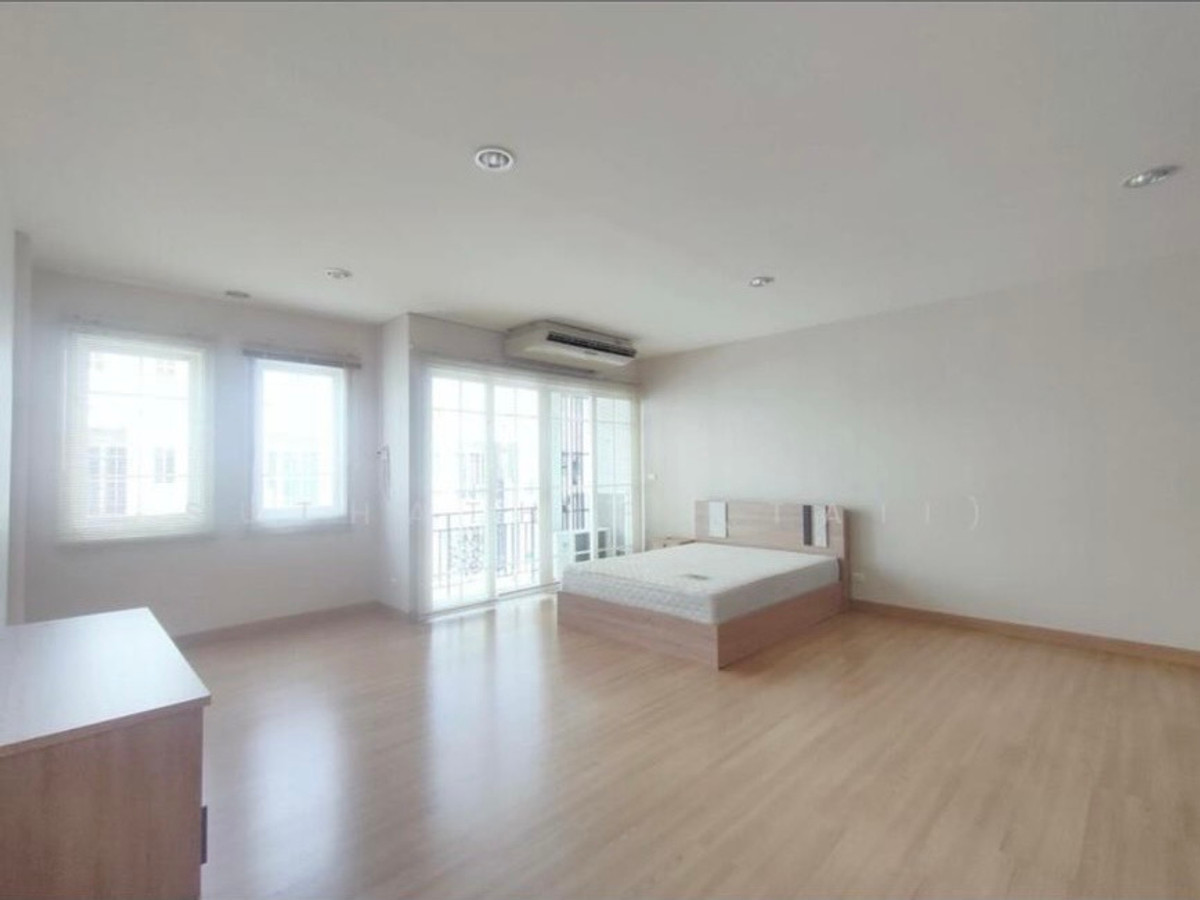 ให้เช่าโฮมออฟฟิศติด BTS อุดมสุข – The Master @BTS Udomsuk