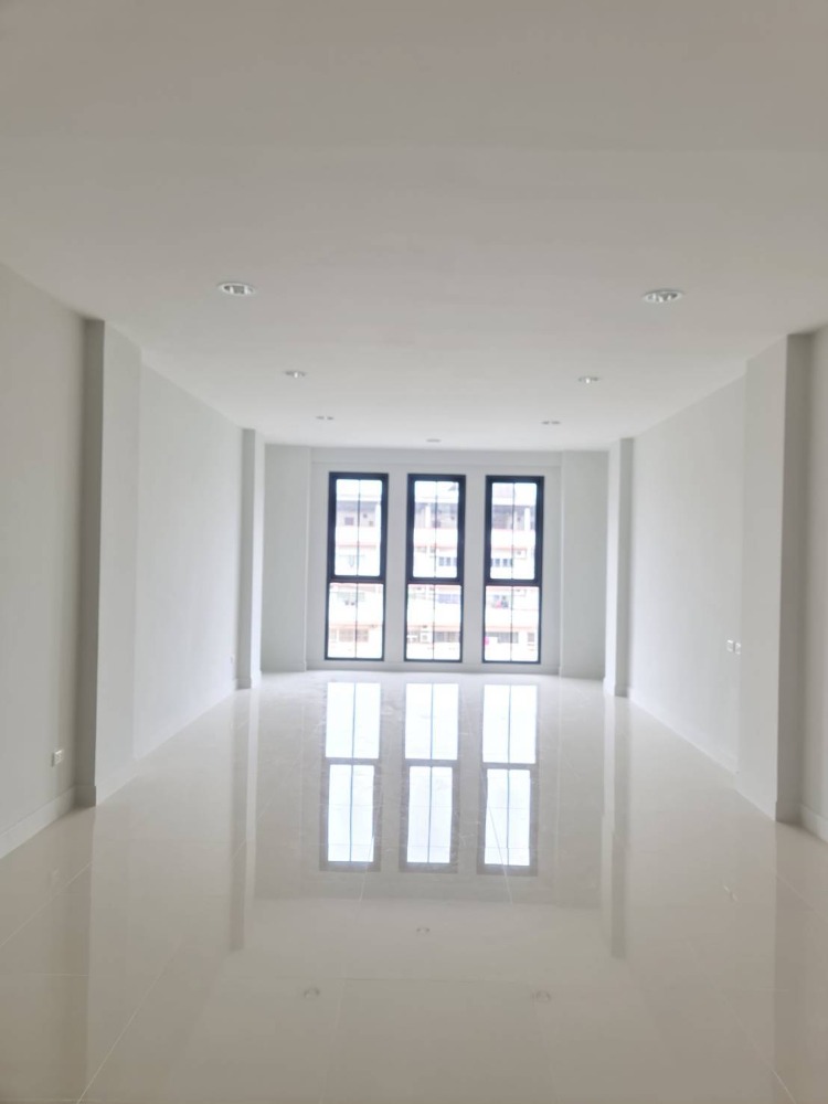 🏢 ให้เช่าอาคารพาณิชย์หรู โครงการ The Master @ BTS อ่อนนุช–พัฒนาการ