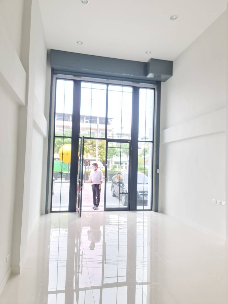 🏢 ให้เช่าอาคารพาณิชย์หรู โครงการ The Master @ BTS อ่อนนุช–พัฒนาการ