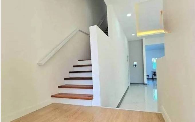 หมู่บ้านเมืองทองการ์เด้นท์ พัฒนาการ 65