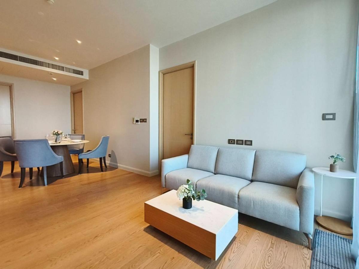 🏙️ คอนโดให้เช่า – Magnolias Waterfront Residences