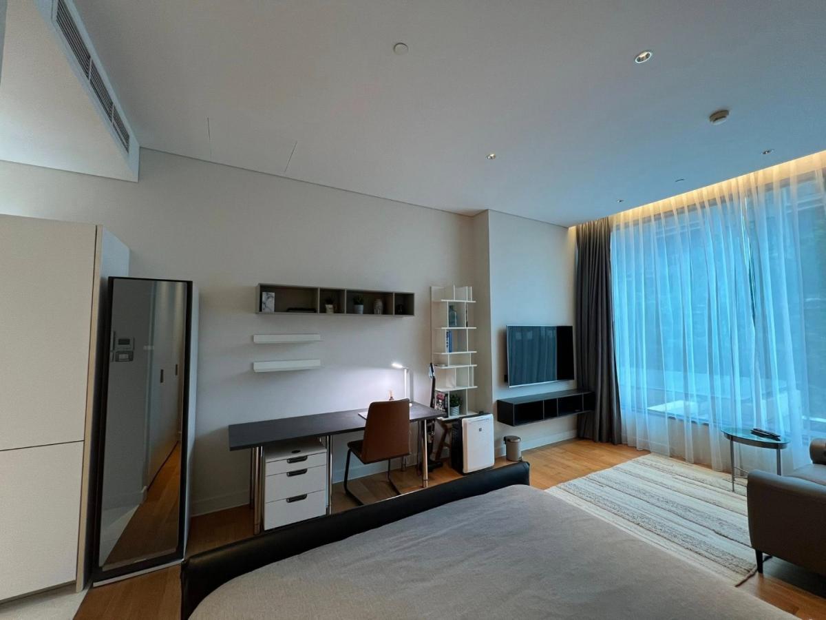  Sindhorn Residence Langsuan 