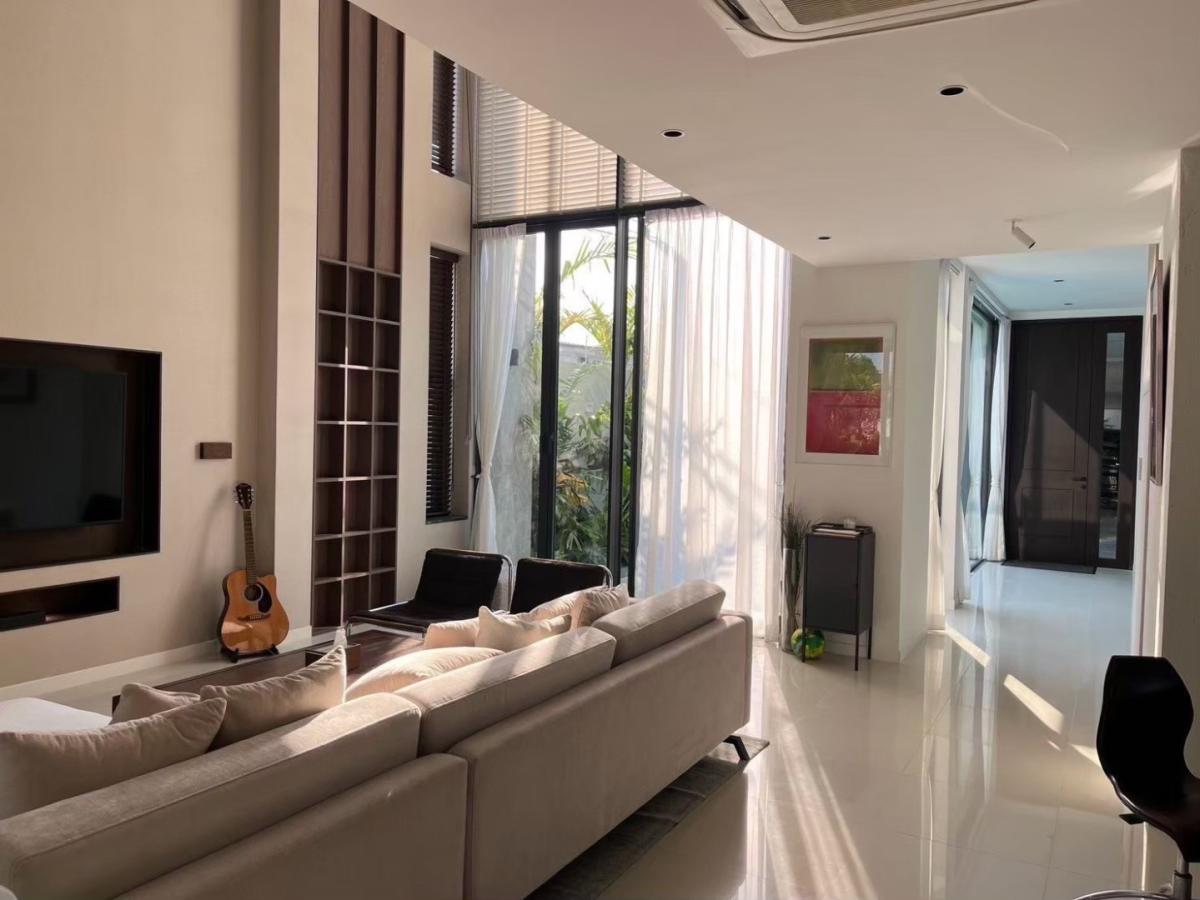 บ้านเดี่ยวหรู พร้อมสระว่ายน้ำส่วนตัว | ลาดพร้าว 71