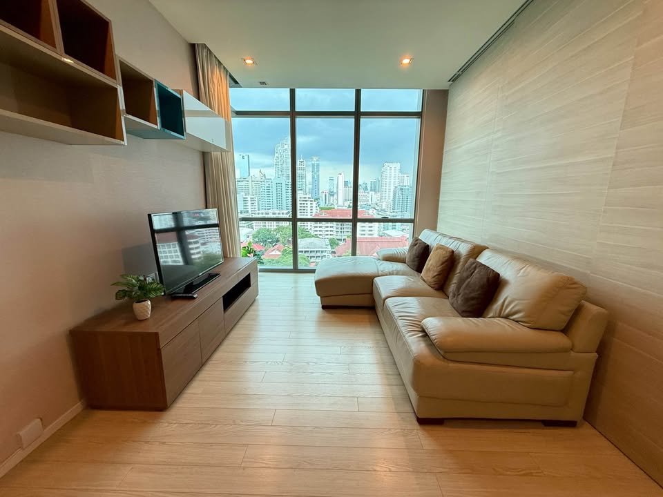 The Room Sukhumvit 21