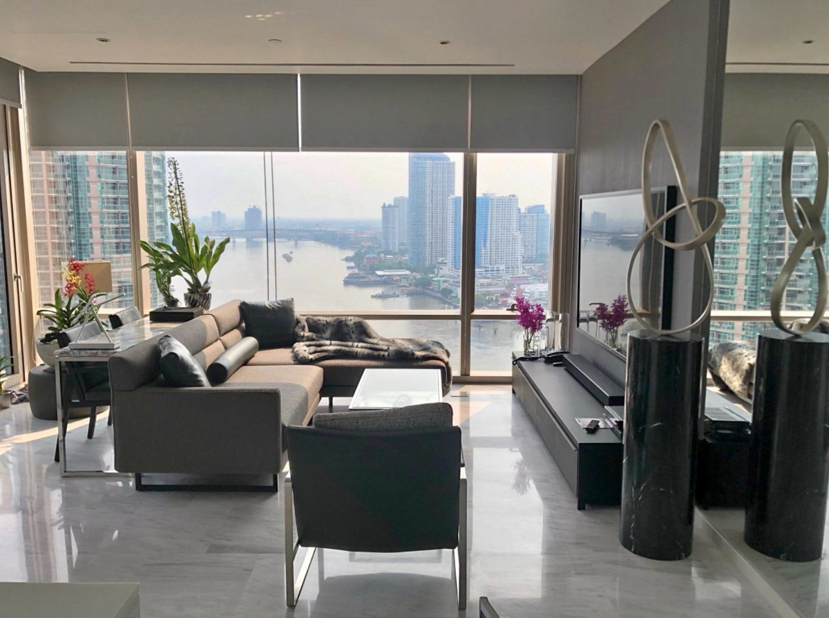 Four Seasons Private Residences Bangkok