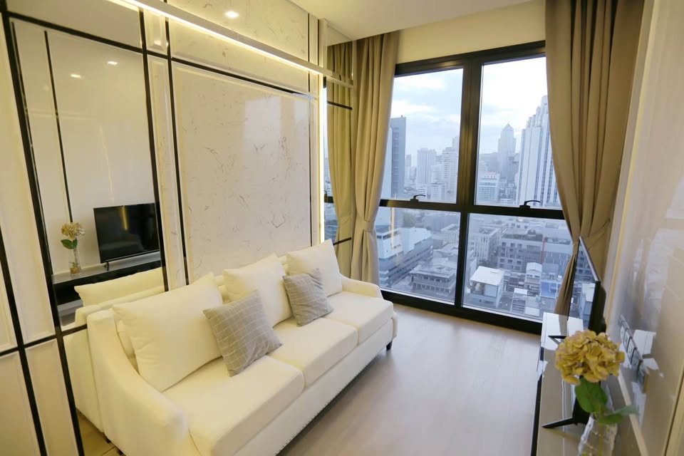 ให้เช่าคอนโด Ashton Asoke (Luxury Condo)