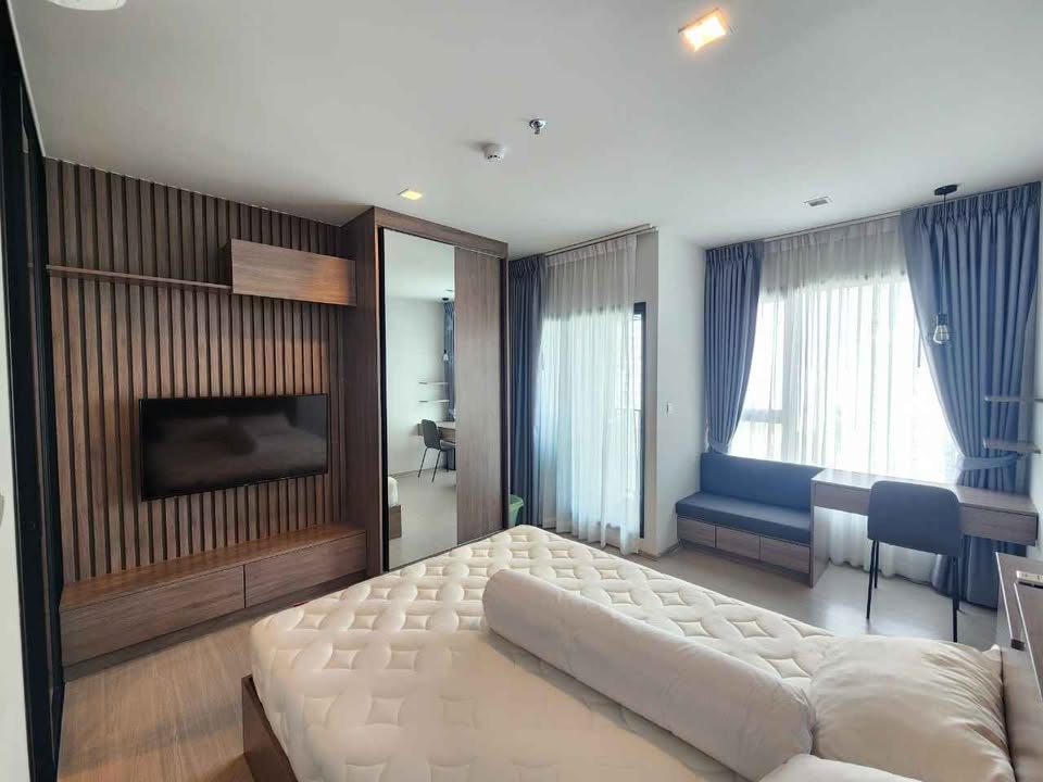 Life Asoke – Rama 9