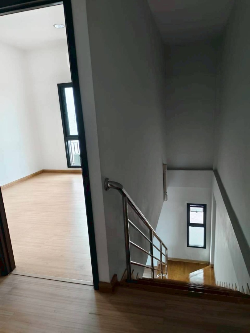 ให้เช่า โฮมออฟฟิศ ด้านหน้าโครงการ City Link พระราม 9 – ศรีนครินทร์