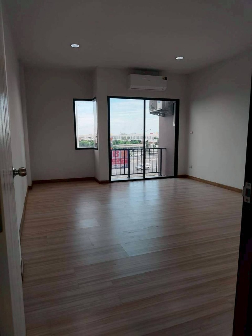 ให้เช่า โฮมออฟฟิศ ด้านหน้าโครงการ City Link พระราม 9 – ศรีนครินทร์