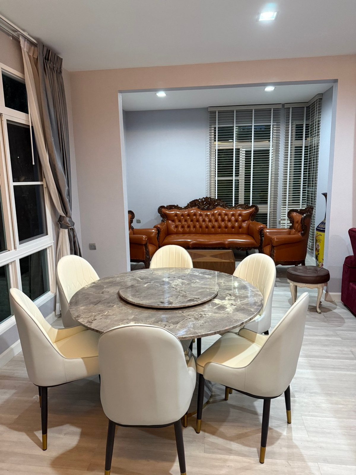 𝐌𝐚𝐧𝐭𝐚𝐧𝐚 𝐆𝐚𝐭𝐞𝐰𝐚𝐲 𝐕𝐢𝐥𝐥𝐚𝐠𝐞  ให้เช่า / ขาย — บ้านเดี่ยว (บ้านเดี่ยวสุดหรู)