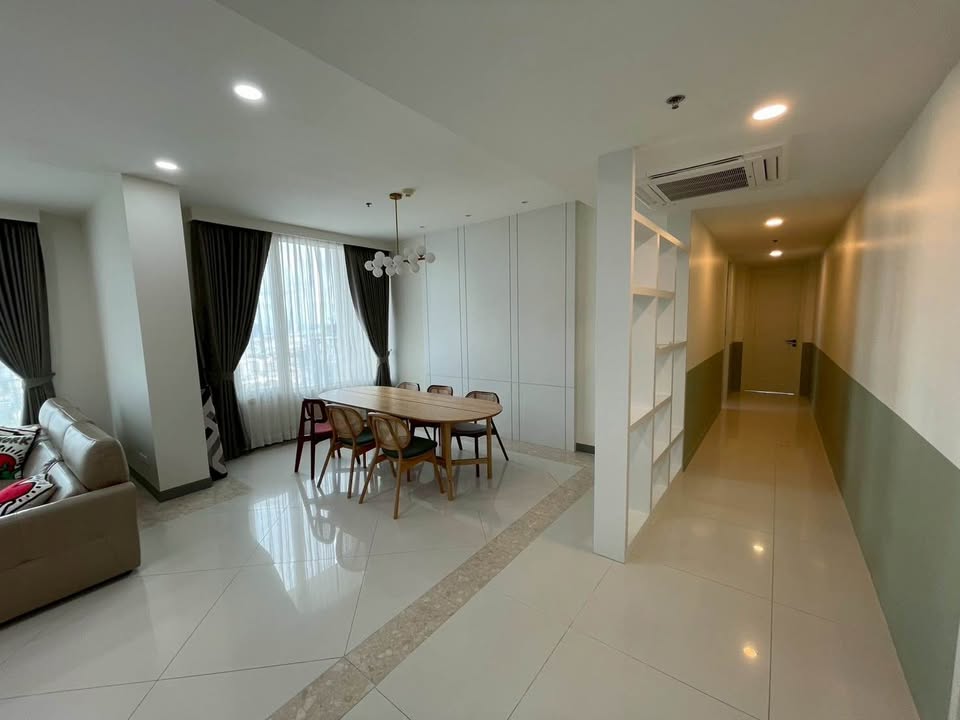 The Empire Place Sathorn