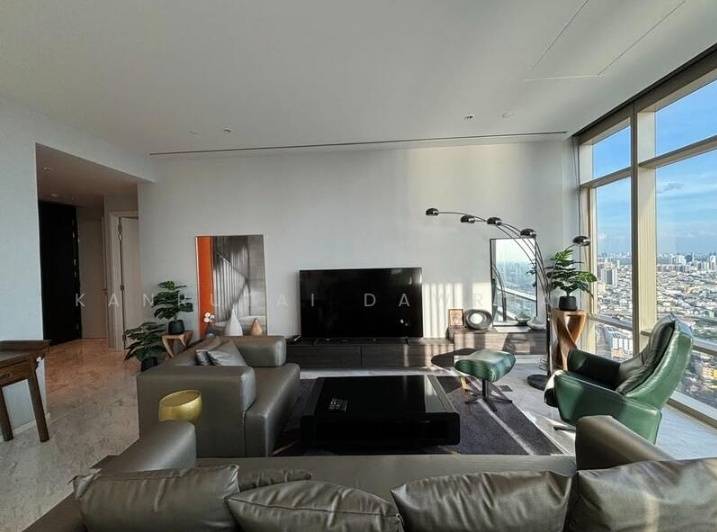 Four Seasons Private Residences Bangkok