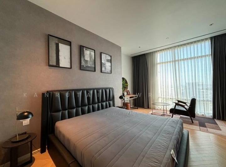 Four Seasons Private Residences Bangkok