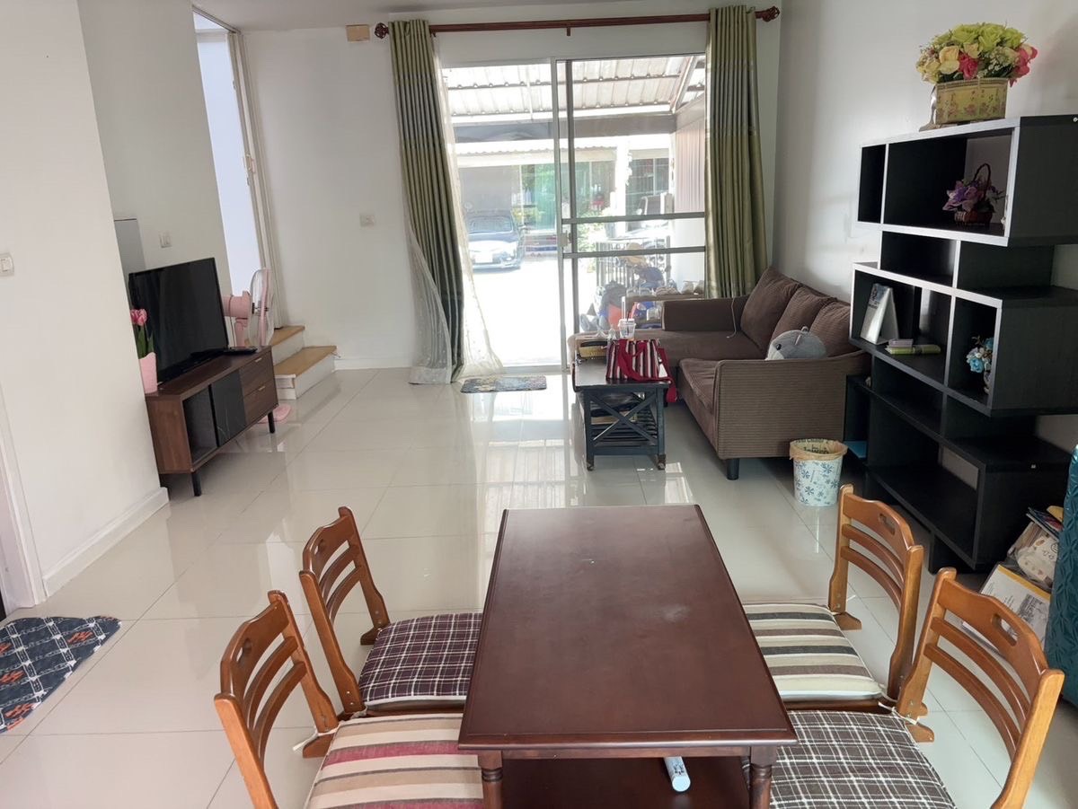 ให้เช่าทาวน์โฮม 3 ชั้น Patio พัฒนาการ 38 เหมาะอยู่อาศัยหรือโฮมออฟฟิศ