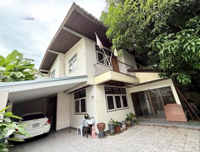 ให้เช่า บ้านเดี่ยว ซอยสุขุมวิท 26 ทำเลเงียบสงบ ใจกลางเมือง