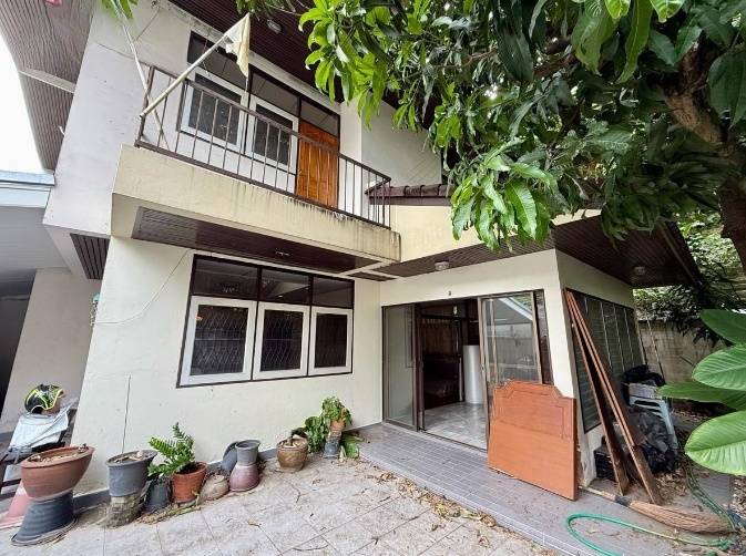  ให้เช่า บ้านเดี่ยว ซอยสุขุมวิท 26 ทำเลเงียบสงบ ใจกลางเมือง