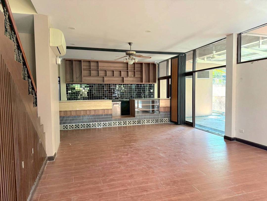 🏡 ให้เช่า บ้านเดี่ยวพร้อมสวนส่วนตัว – สุขุมวิท 13 🌿