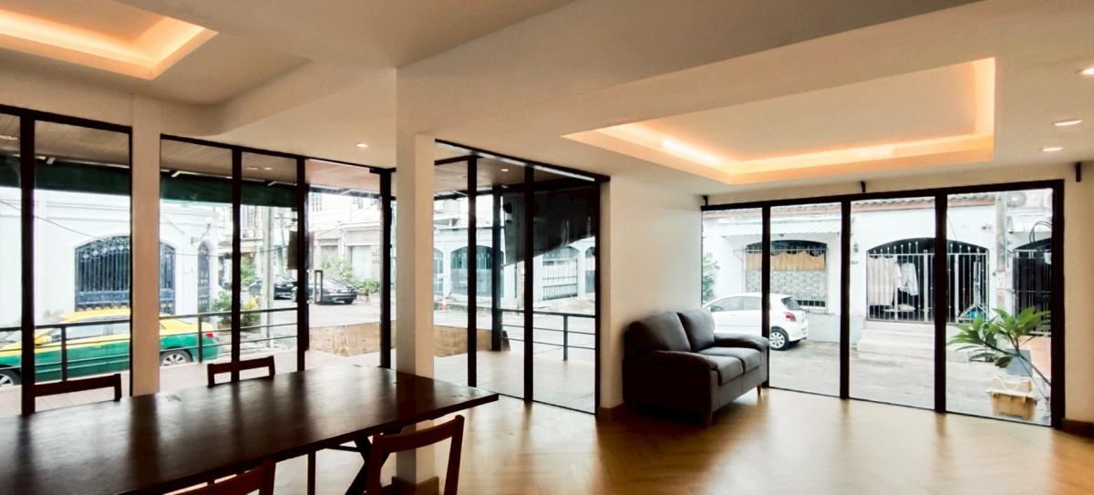 🏡 ให้เช่า/ลงทุน Townhome พระราม 9 ซอย 11 | หลังมุม รีโนเวทใหม่ ใกล้ Central Rama 9 เพียง 200 ม.