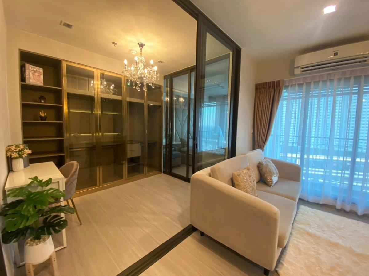 Life Sathorn Sierra