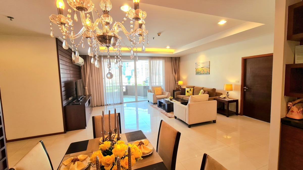 Piyathip Place, Sukhumvit Soi 39 (Phrom Phong)