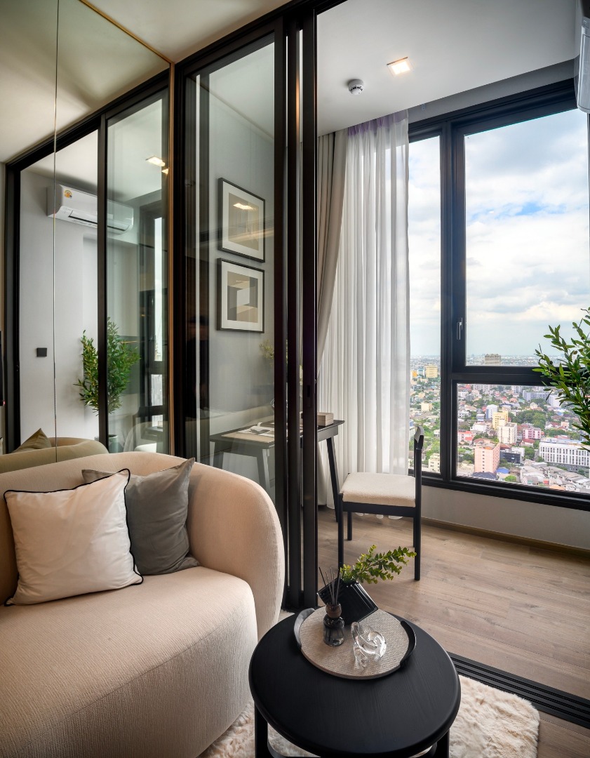 The Crest Park Residences