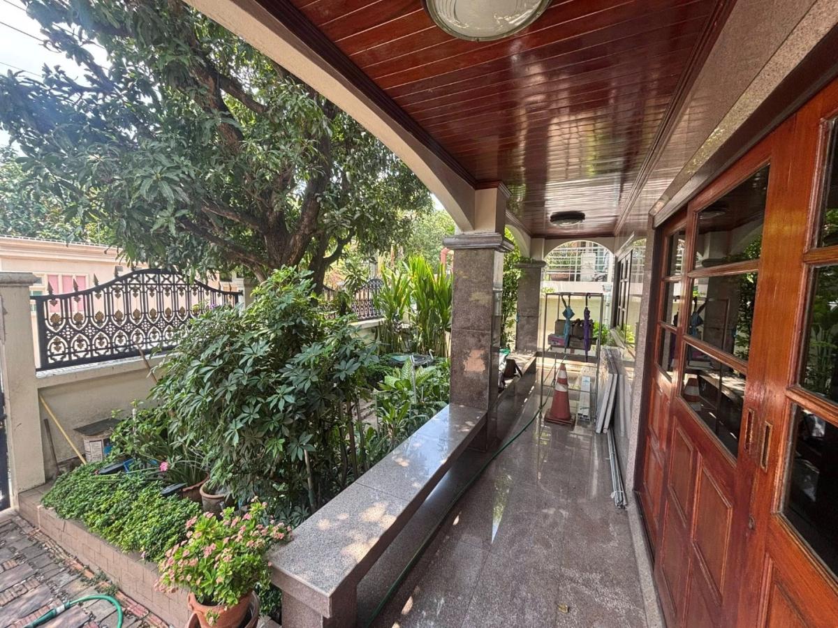บ้านเดี่ยวในหมู่บ้านผกามาศ | สุขุมวิท 71 (ปรีดี 14)