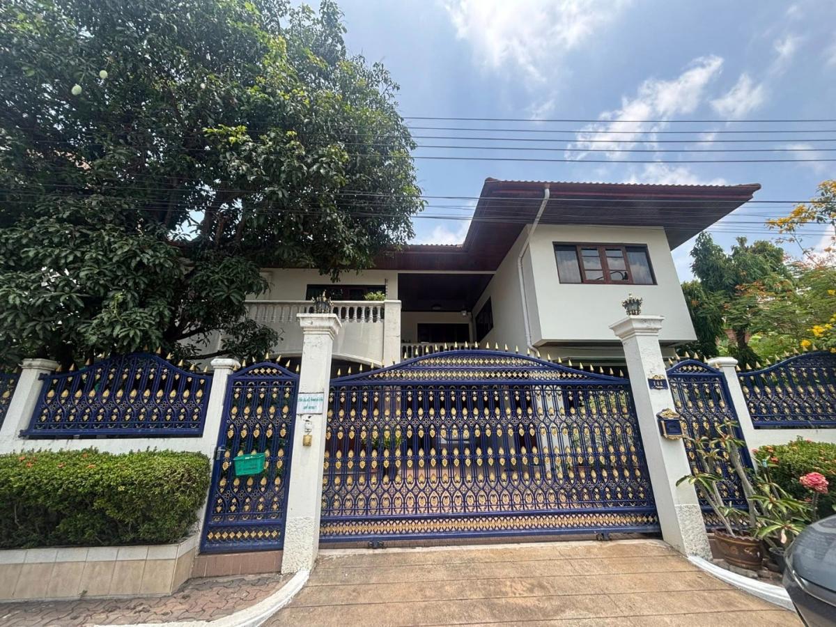 บ้านเดี่ยวในหมู่บ้านผกามาศ | สุขุมวิท 71 (ปรีดี 14)
