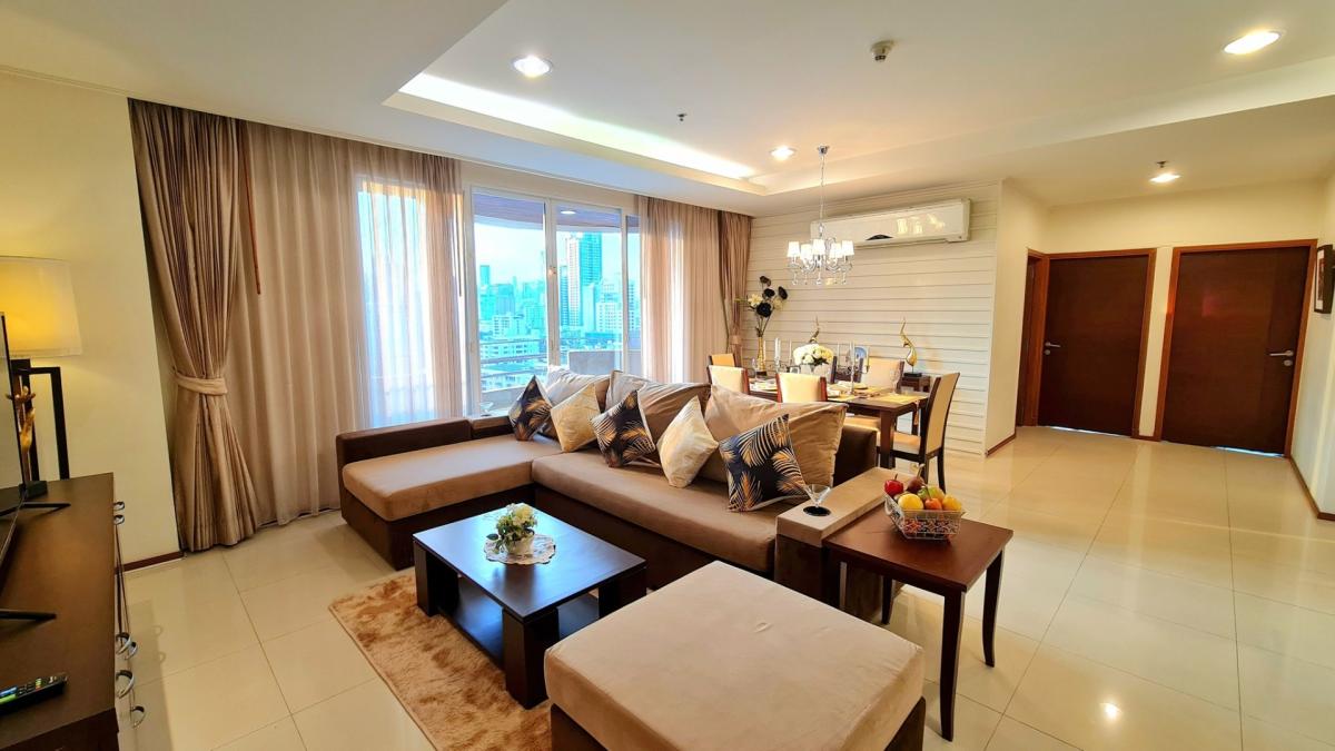 Piyathip Place Sukhumvit 39 