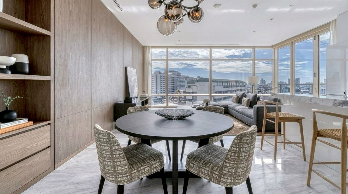 Four Seasons Private Residences Bangkok