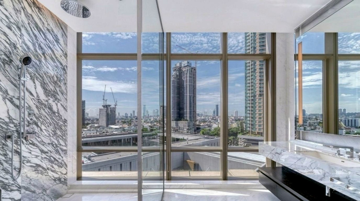 Four Seasons Private Residences Bangkok