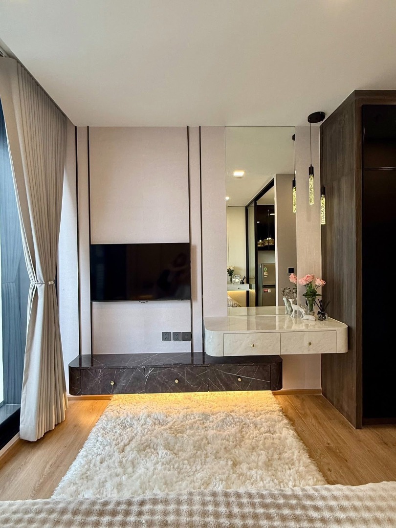  Noble Around Ari | Prime Condo Only 90m from BTS Ari
