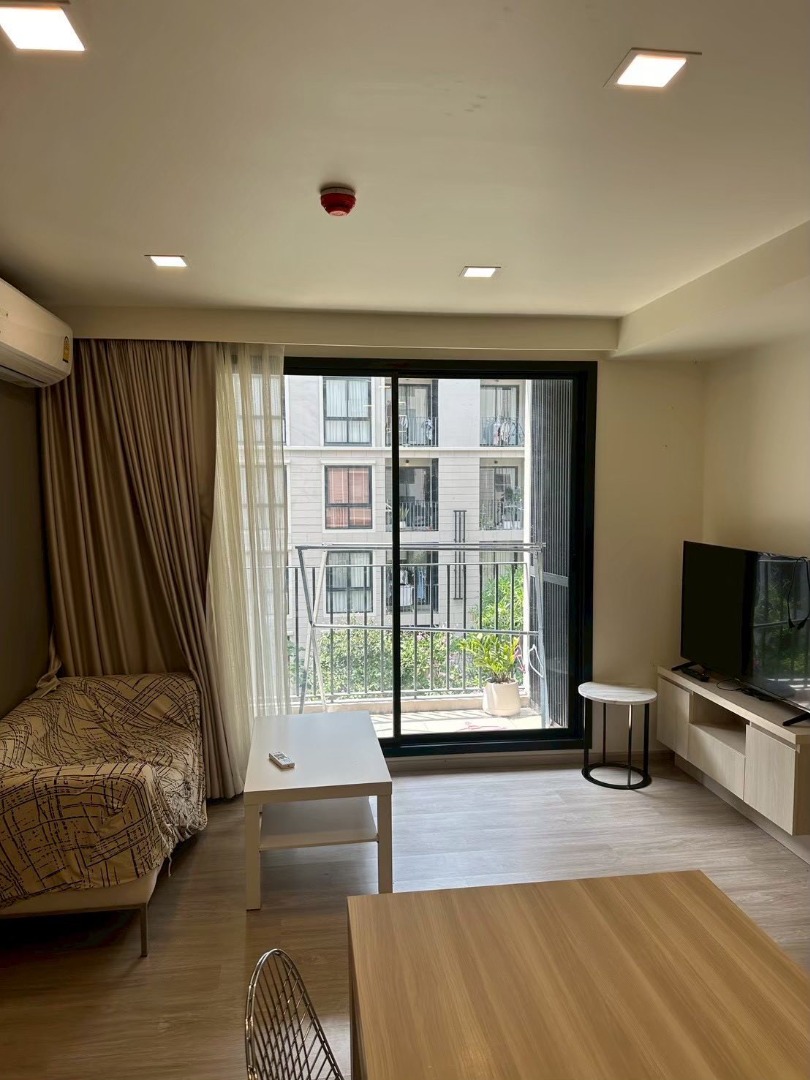 ให้เช่า Maestro 03 Ratchada | ห้องใหญ่ วิวสระ Pet-Friendly 100% 🐶🐱✨