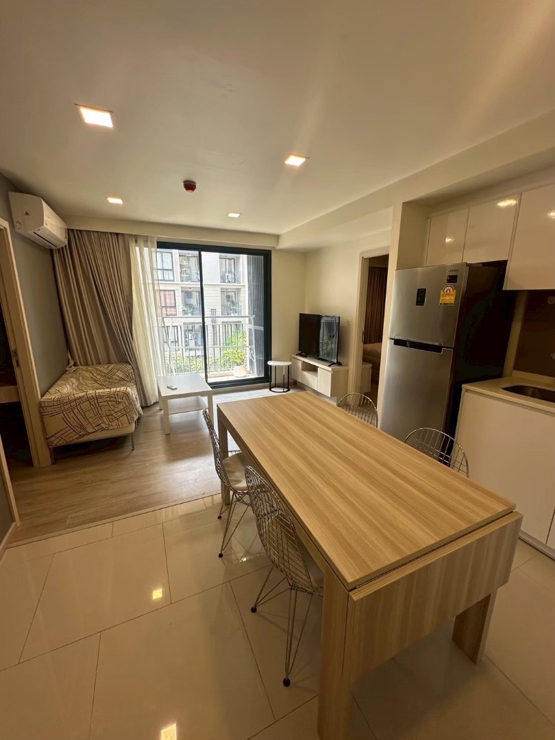 ให้เช่า Maestro 03 Ratchada | ห้องใหญ่ วิวสระ Pet-Friendly 100% 🐶🐱✨