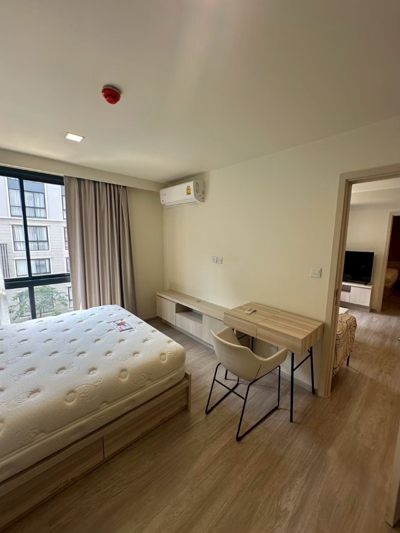 ให้เช่า Maestro 03 Ratchada | ห้องใหญ่ วิวสระ Pet-Friendly 100% 🐶🐱✨