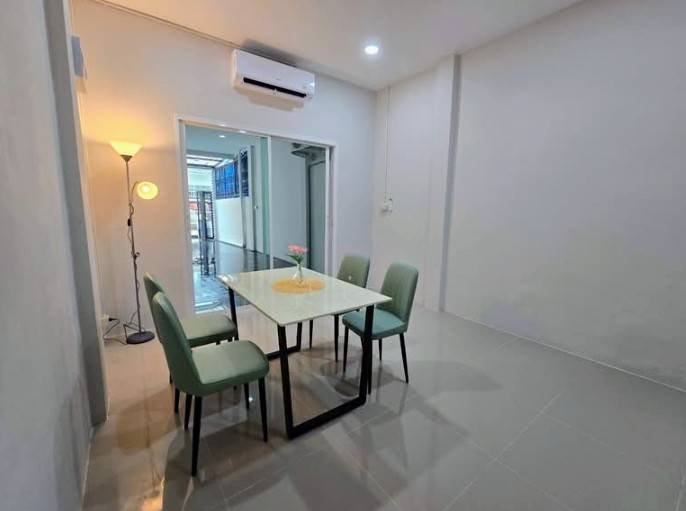 ขายทาวน์เฮ้าส์ 4 ชั้น เจริญนคร 14 | ใกล้ BTS 2 สาย ใกล้ ICONSIAM