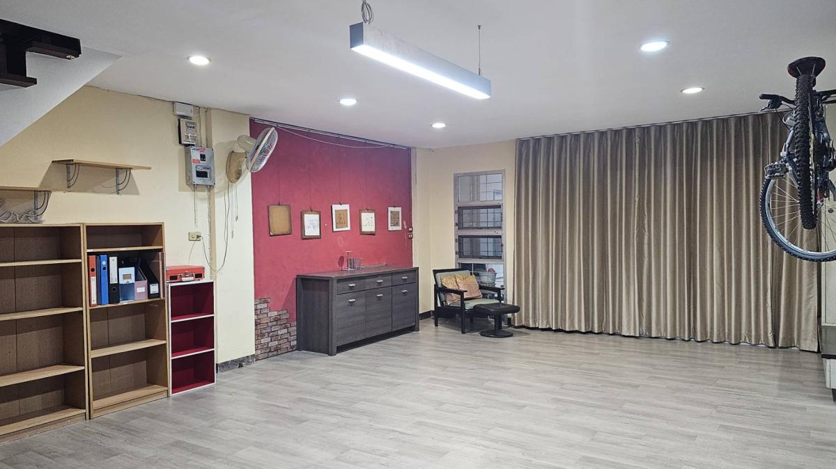 ให้เช่า ทาวน์โฮม 4 ชั้น | หมู่บ้านกรองทอง พัฒนาการ 38 | เหมาะอยู่อาศัย / Home Office ✨