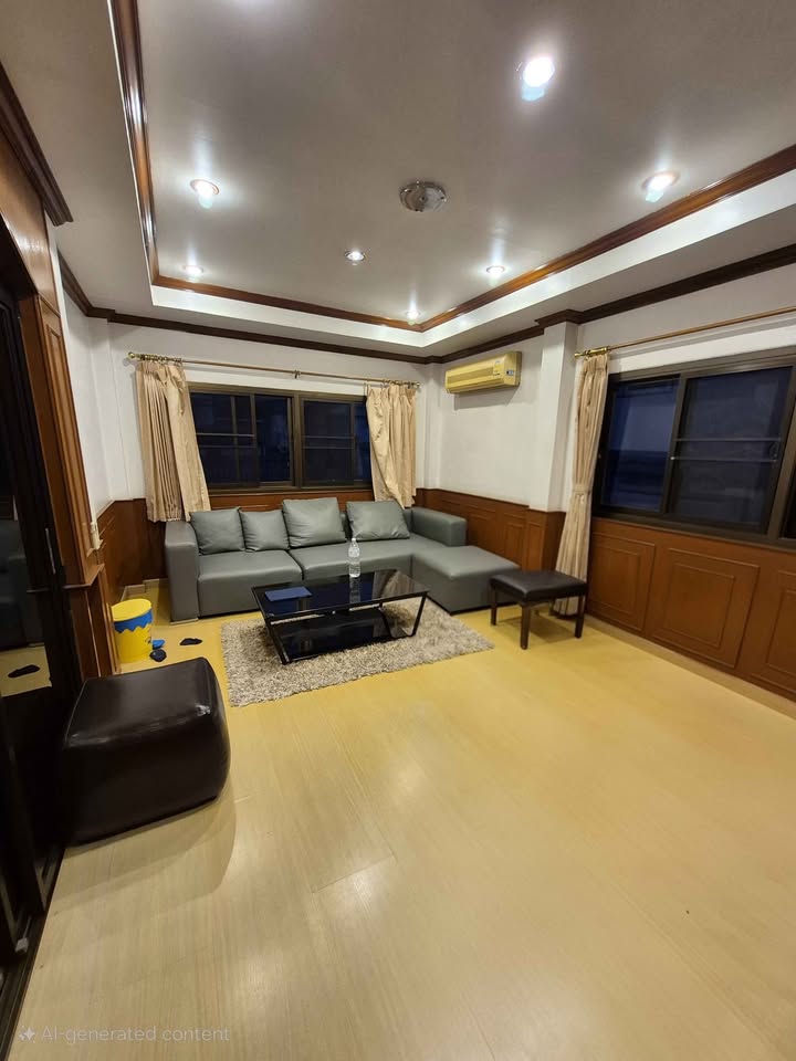 Detached House for Rent – Suthisan