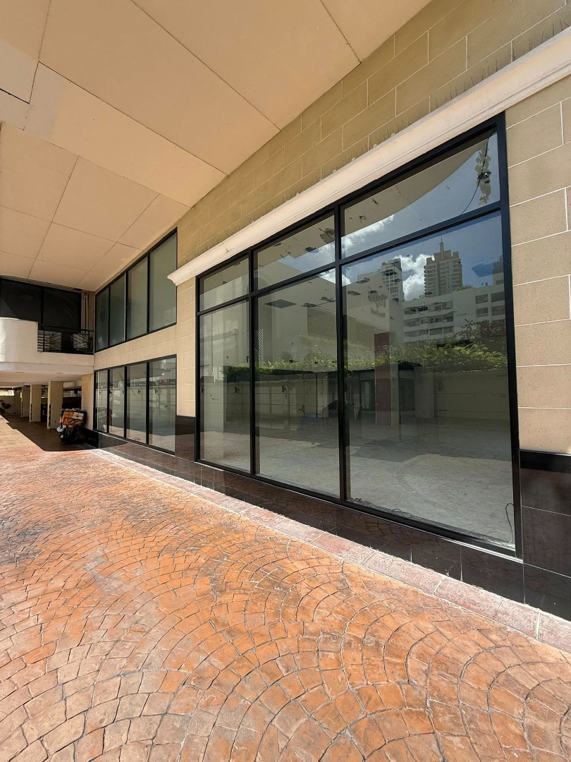Commercial Space for Rent – Phrom Phong