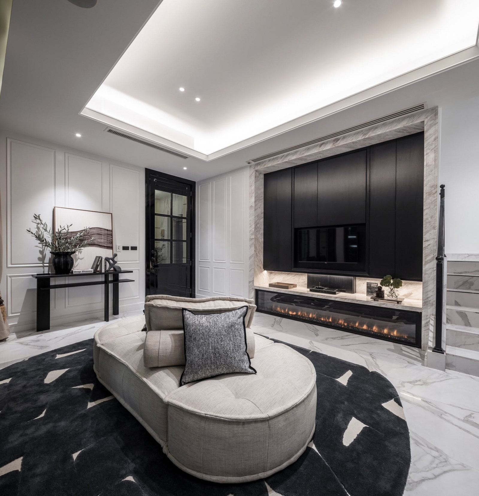บ้านหรูระดับ Ultra Luxury ใจกลางเอกมัย