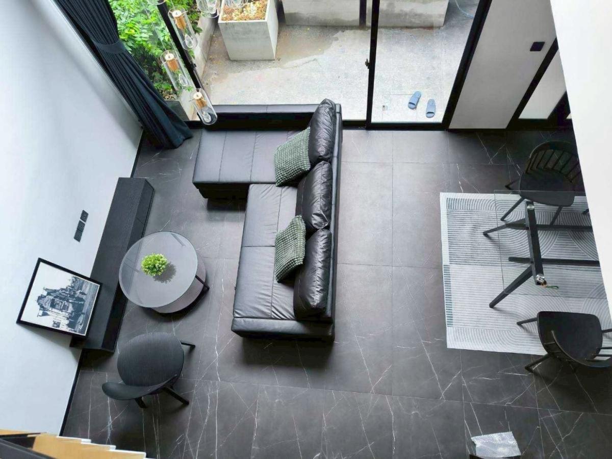 L SCAPE RATCHADA
