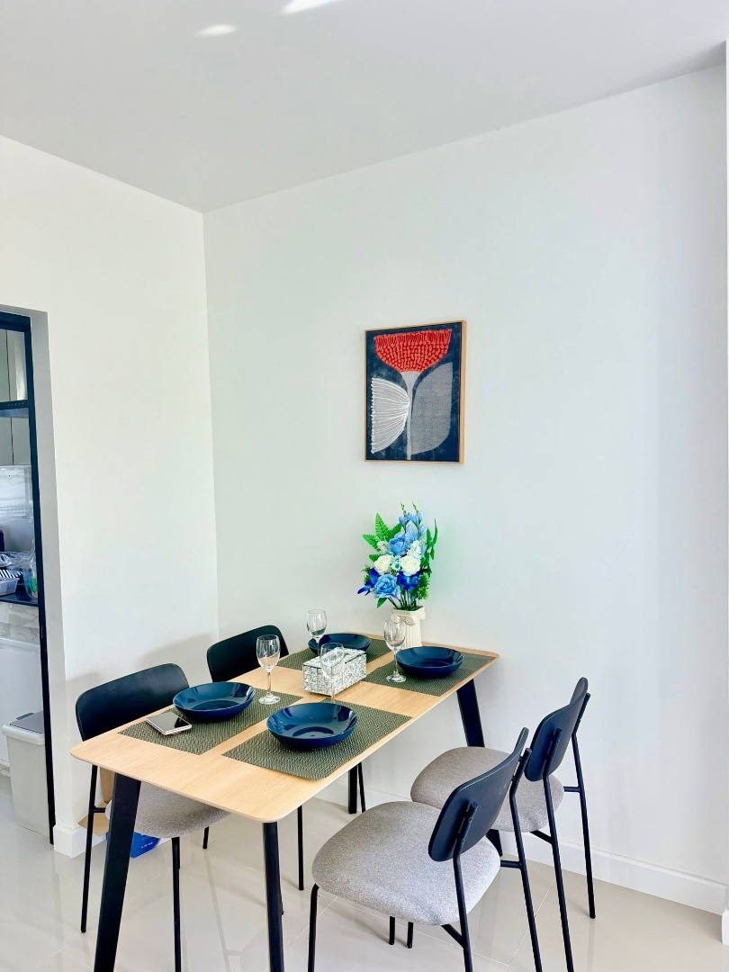 Tanaphol Property