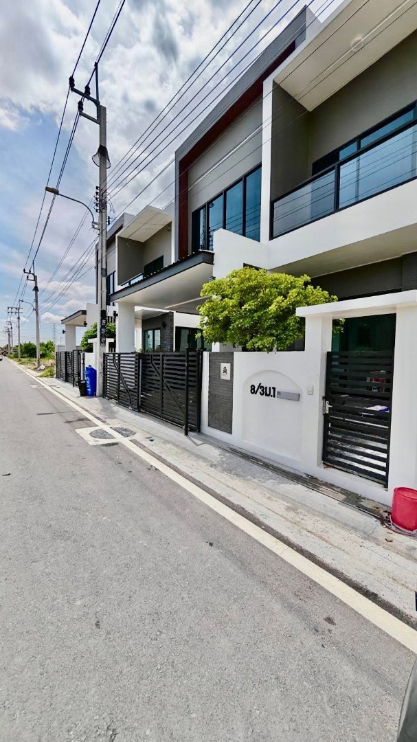Tanaphol Property