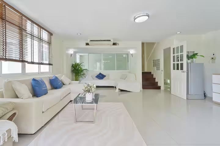  บ้านเดี่ยว 5 ห้องนอน สุขุมวิท 31 ใกล้ BTS พร้อมพงษ์