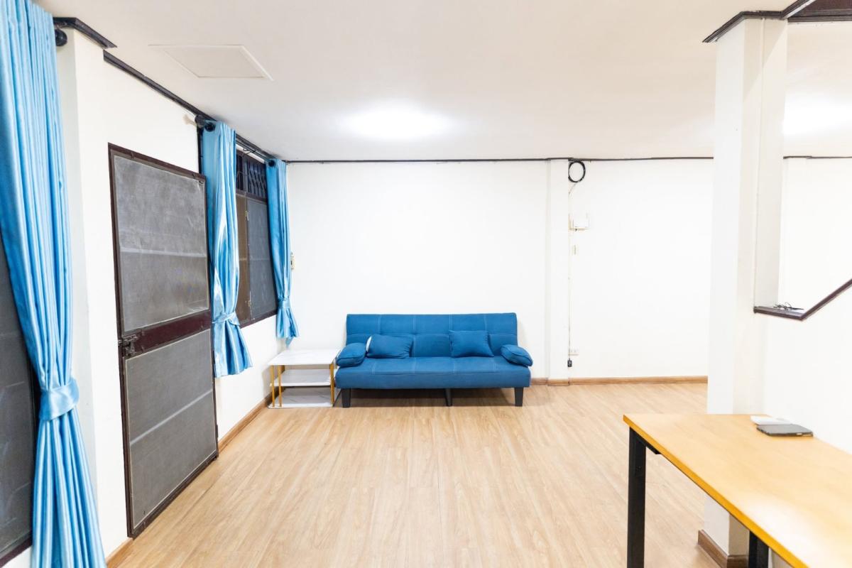  2-storey house in huai khwang – ratchada